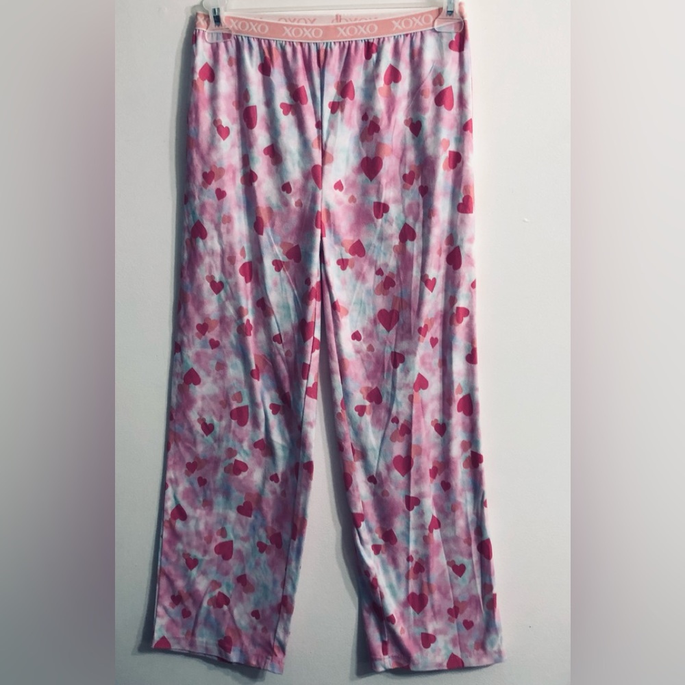 Xoxo Junior’s pajamas pants hearts graphic all over pull over . Size  14-16